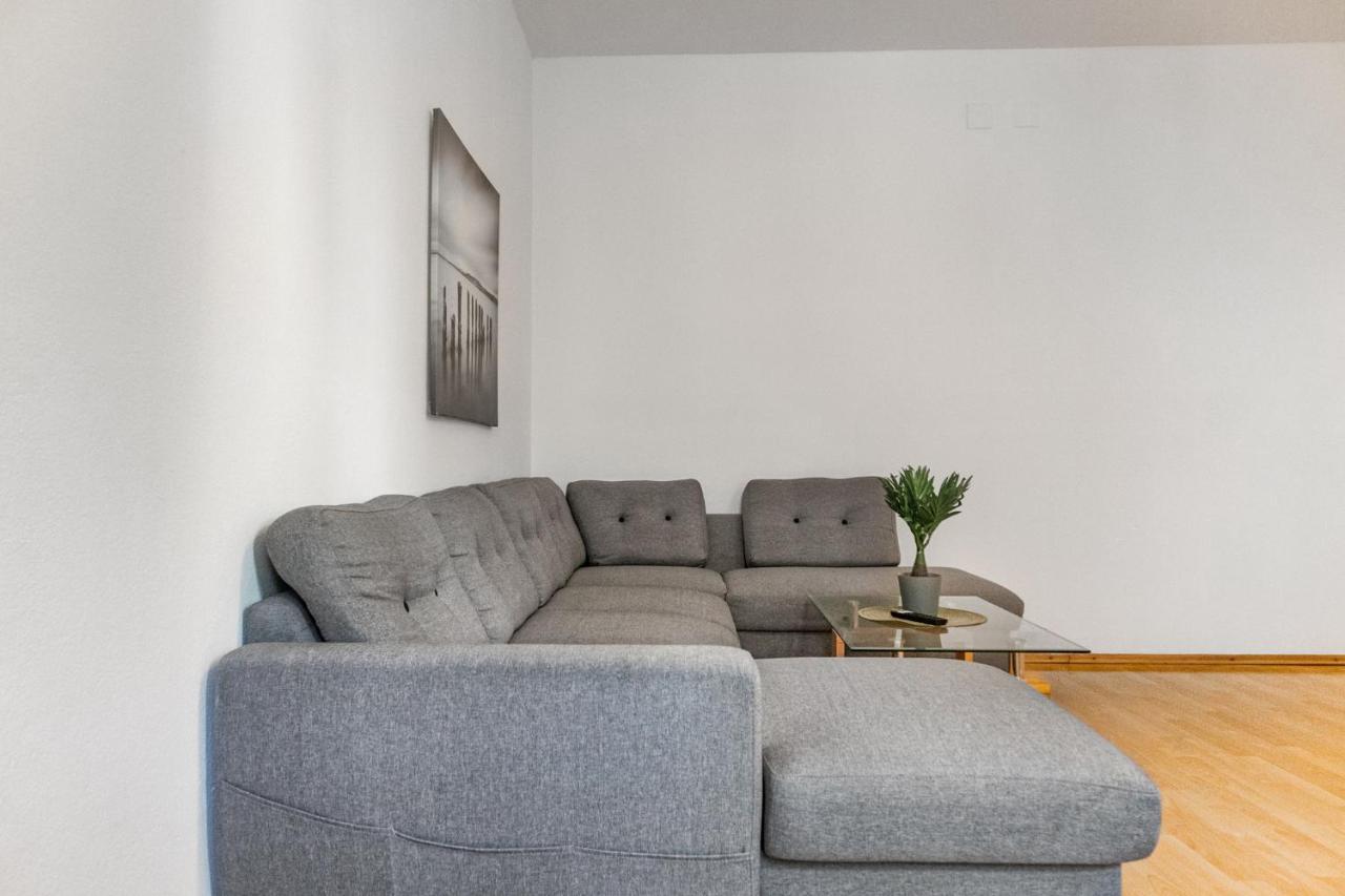 Welcoming 3Br Budget Apt. Well Connected Vienna Luaran gambar