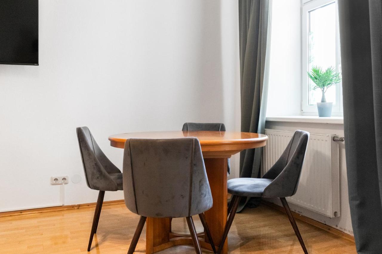 Welcoming 3Br Budget Apt. Well Connected Vienna Luaran gambar